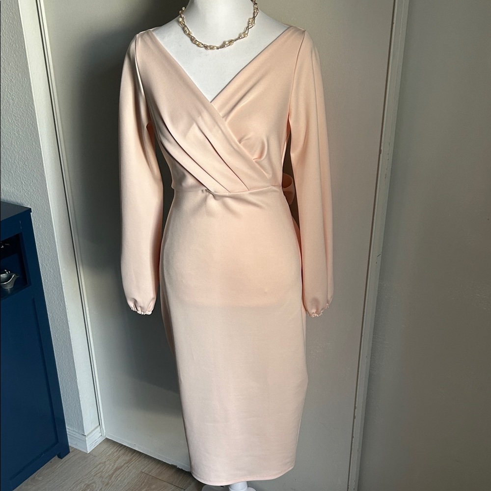 Blume London Boutique Sophisticated Surplice V-Neckline Midi Blush Dress